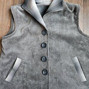 corduroy and plaid reversible gray 600 west women's vest size small pit to pit 1